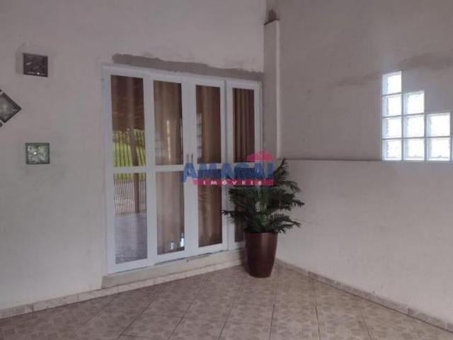 Casa venda em Região Imediata de São José dos Campos, Região Metropolitana do Vale do Paraíba e Litoral Norte