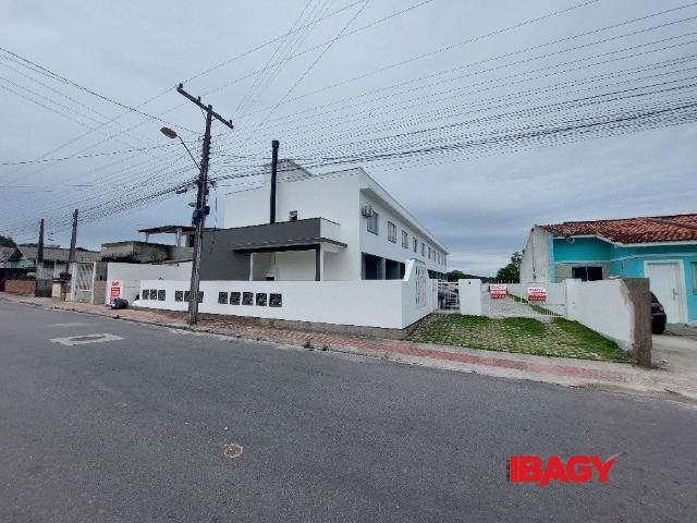 Casa aluguel em Loteamento Mello, São José