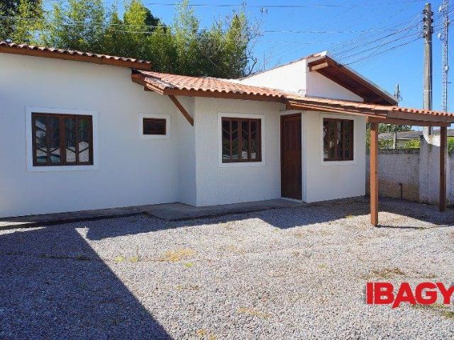 Casa aluguel em Região Geográfica Imediata de Florianópolis, Desterro