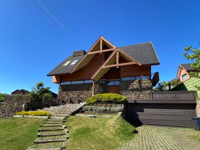 Casa en arriendo en San Pedro De La Paz, Biobío