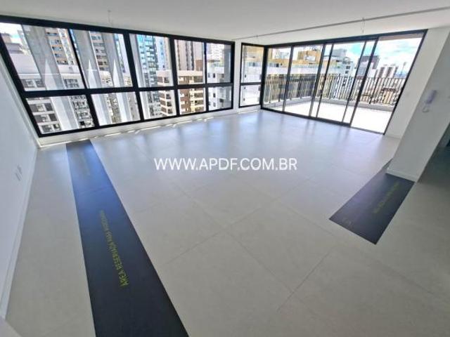 Apartamento venda em Setor de Garagens e Concessionárias de Veículos, Águas Claras