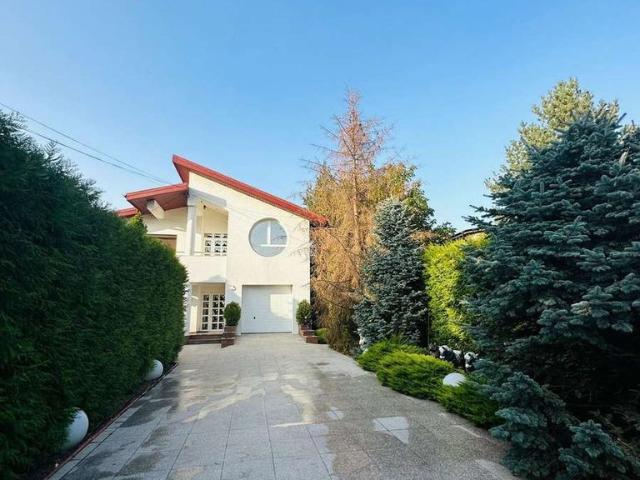 Casă vânzări