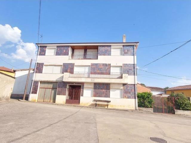 Casa en venta en Almanza, Castilla y León