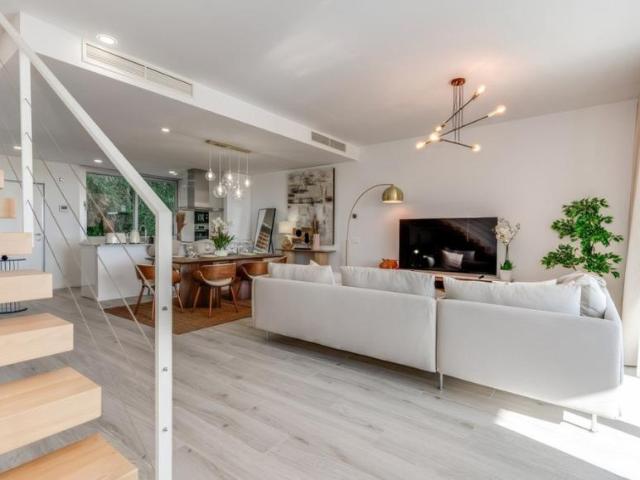 Casa en alquiler en Resinera-Voladilla, Costa del Sol Occidental