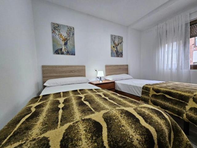 Casa en alquiler en Santa Olaya, Gijón
