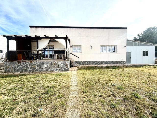 Casa en venta en Villanueva De La Torre, Guadalajara