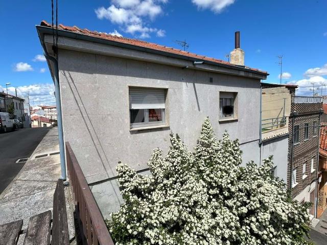 Casa en venta en La Bañeza, Castilla y León