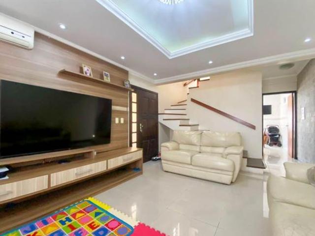 Casa venda em Região Geográfica Imediata de Porto Alegre, Região Metropolitana de Porto Alegre
