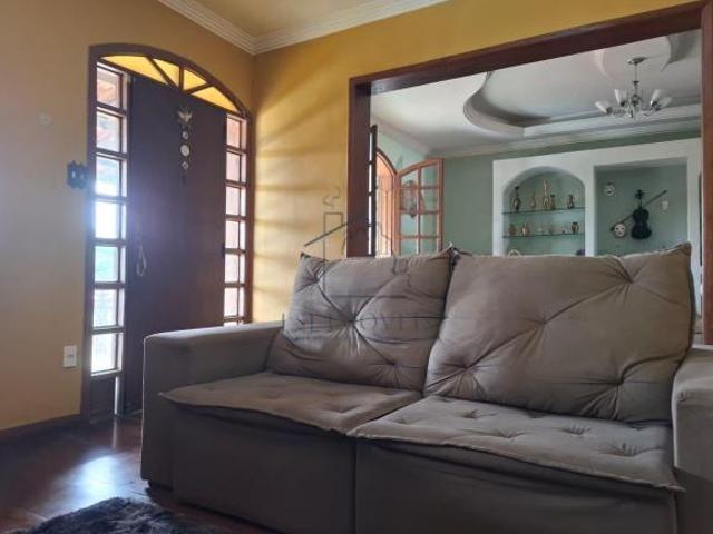 Casa venda em Camargos, Belo Horizonte