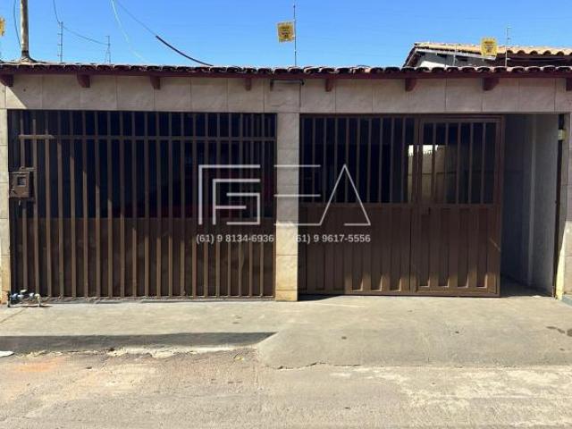 Casa venda em Região Geográfica Imediata de Águas Lindas de Goiás, Região Integrada de Desenvolvimento do Distrito Federal e Entorno