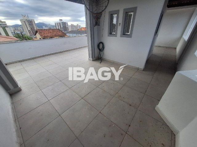 Casa aluguel em Barreiros, São José