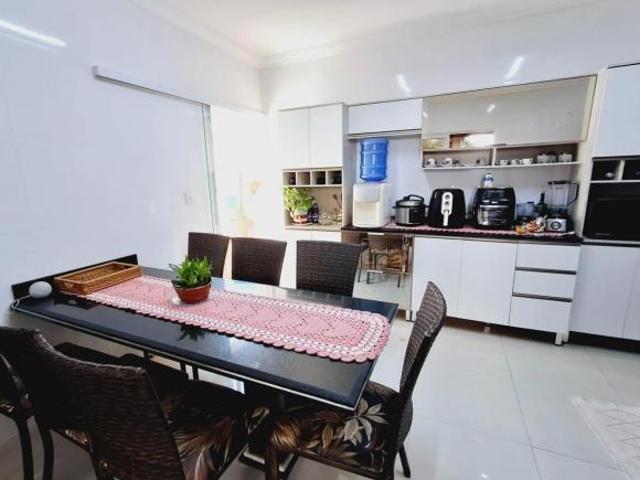 Casa venda em Região Imediata de Marília, Marília