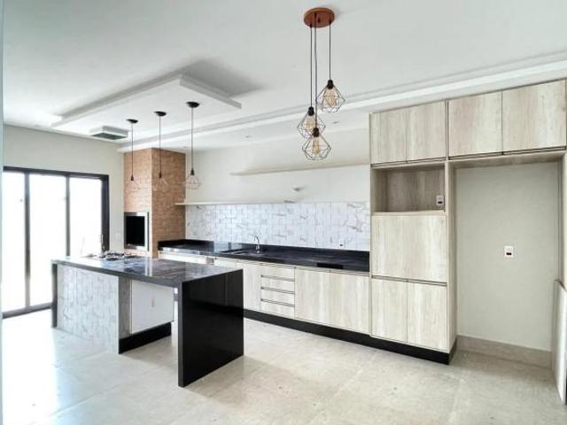 Casa venda em Região Imediata de Marília, Marília