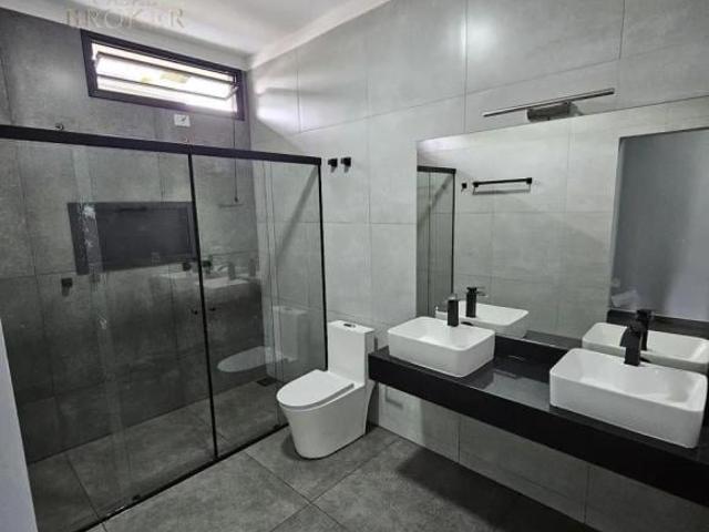 Casa venda em Região Imediata de Bauru, Bauru