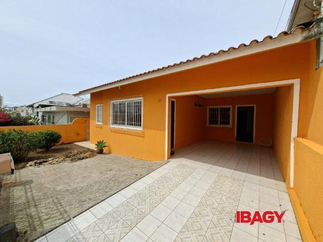 Casa aluguel em Região Geográfica Imediata de Florianópolis, Desterro