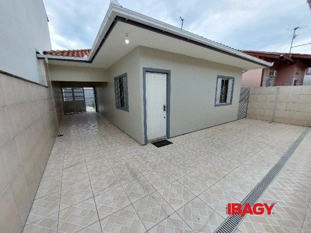 Casa aluguel em Região Geográfica Imediata de Florianópolis, São José