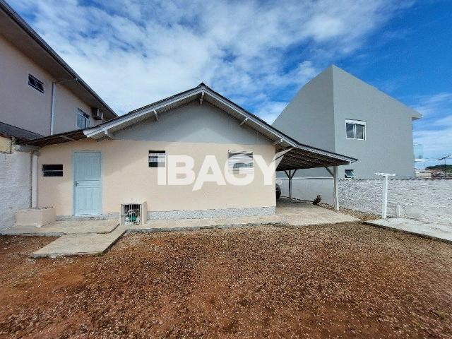 Casa aluguel em Região Geográfica Imediata de Florianópolis, São José