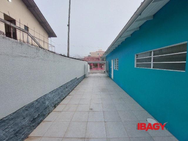 Casa aluguel em Região Geográfica Imediata de Florianópolis, Desterro