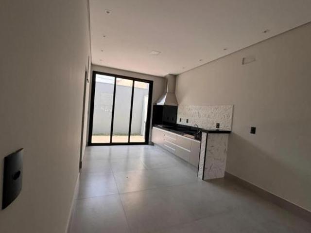 Casa venda em Região Imediata de Marília, Marília