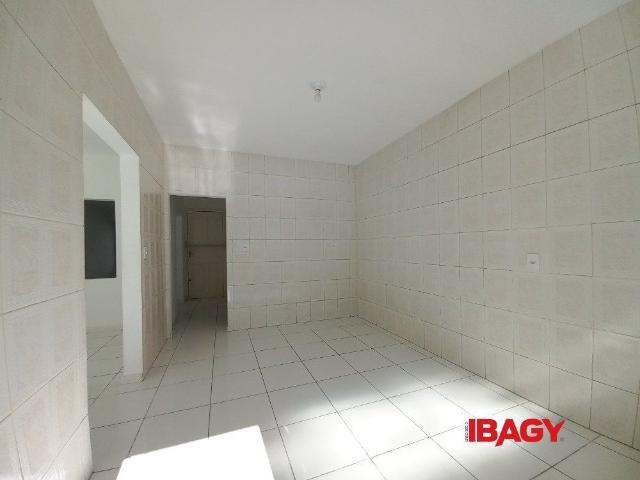 Casa aluguel em Região Geográfica Imediata de Florianópolis, São José