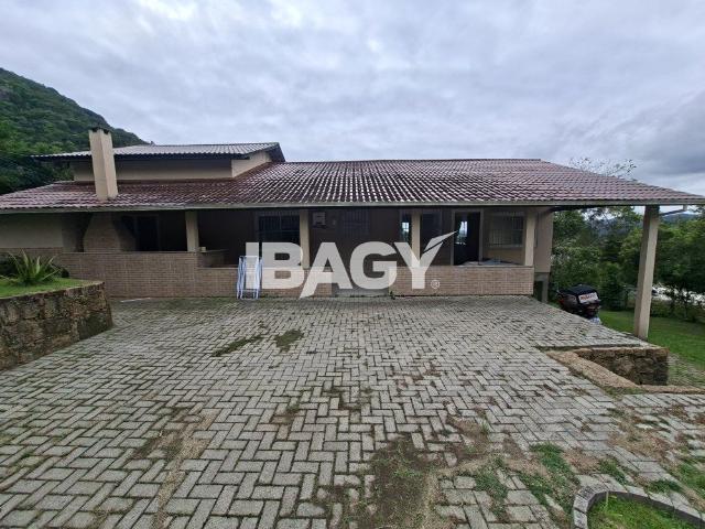 Casa aluguel em Região Geográfica Imediata de Florianópolis, Desterro