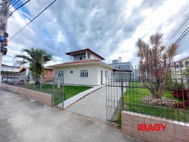 Casa aluguel em Região Geográfica Imediata de Florianópolis, São José