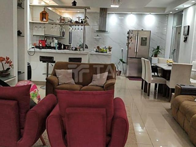 Casa venda em Região Geográfica Imediata do Distrito Federal, Região Integrada de Desenvolvimento do Distrito Federal e Entorno