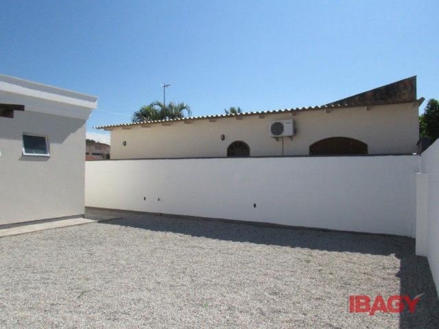 Casa aluguel em Região Geográfica Imediata de Florianópolis, Desterro
