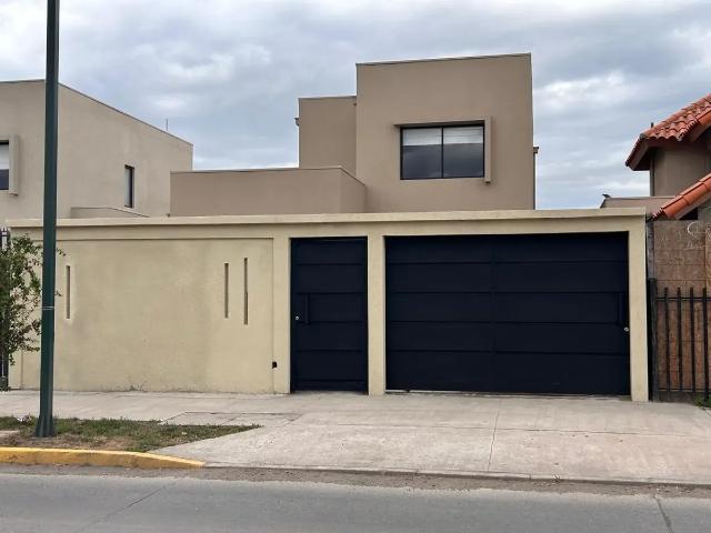 Casa en arriendo en Lampa