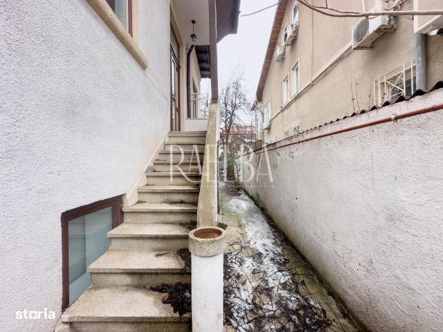 Casă vânzări