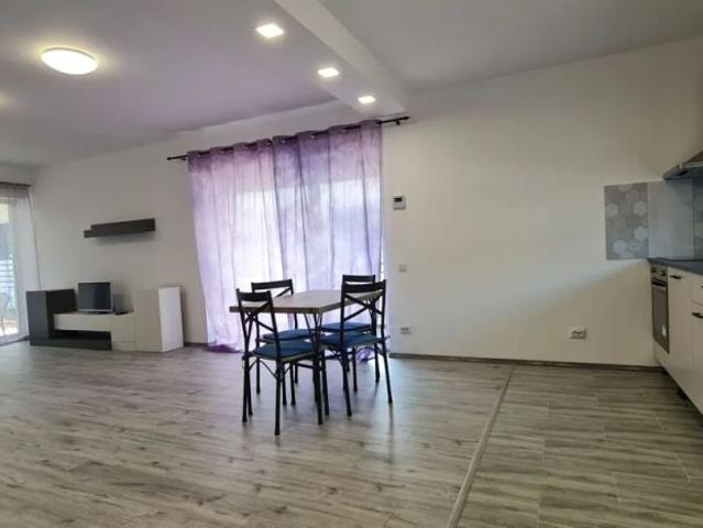 Casă închirieri în Izvor, Tărlungeni