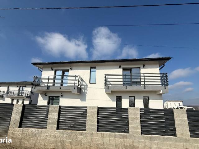 Casă vânzări în Gura Ocnitei, Dâmbovița