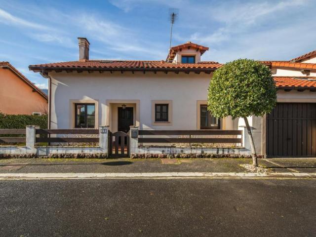 Casa en alquiler en Andrín, Llanes