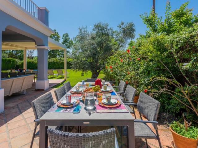 Casa en alquiler en Las Yucas, Costa del Sol Occidental