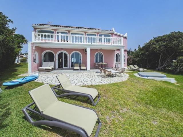 Casa en alquiler en Chaparral, Mijas