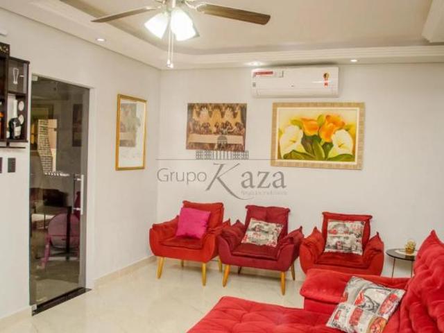 Casa venda em Vila Machado, Jacareí