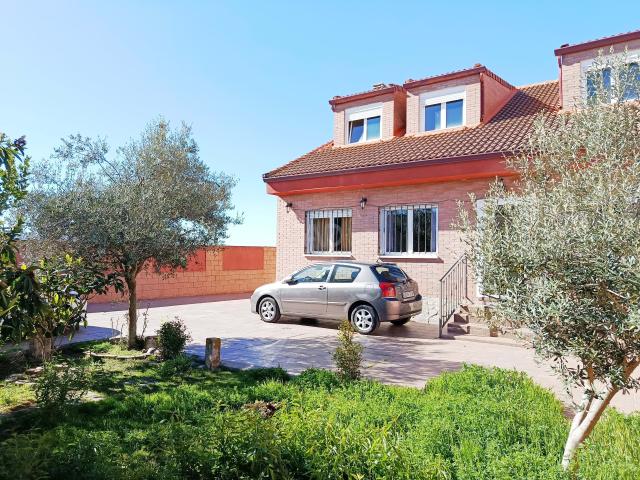 Casa en venta en Meco, Madrid