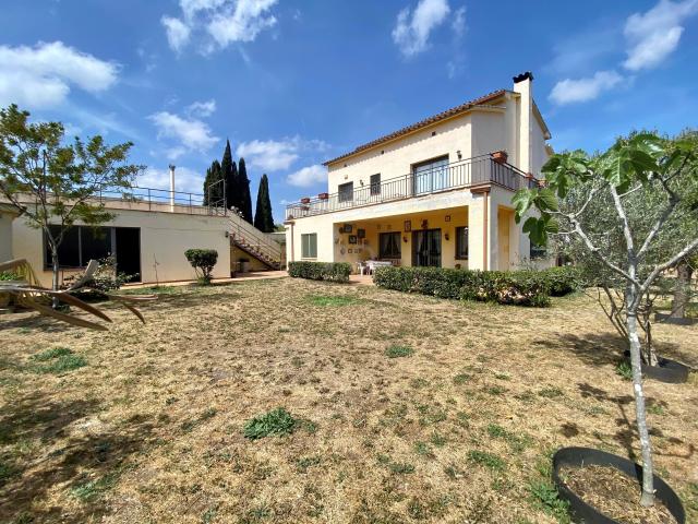 Casa en venta en l'Eixample Argentoní, Maresme