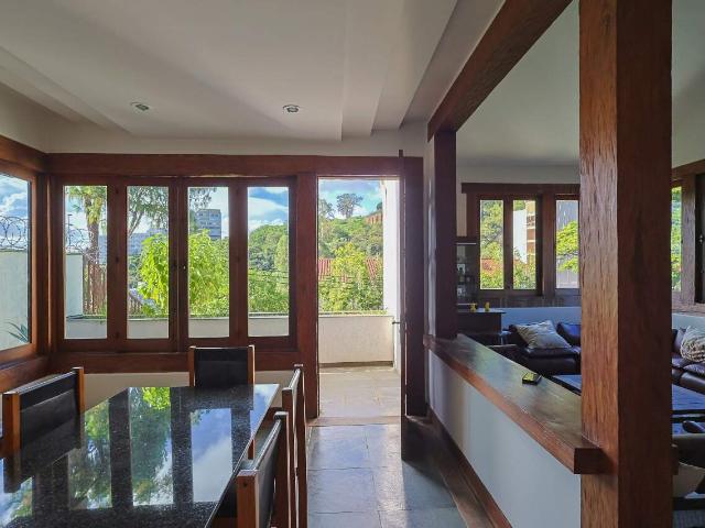 Casa aluguel em Santa Lúcia, Belo Horizonte