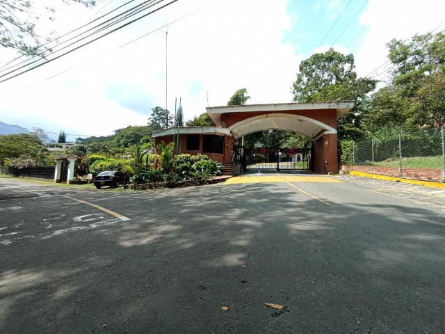 Casa en arriendo en Chorro de Plata, Cali