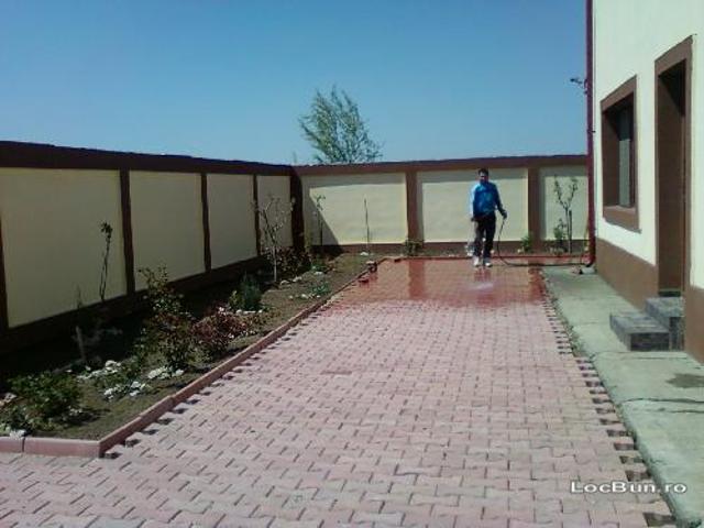 Casă vânzări în Romani