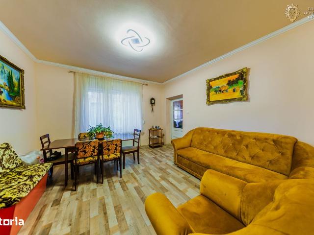 Casă vânzări