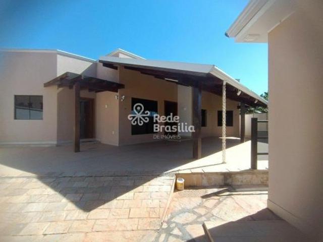 Casa venda em Região Geográfica Imediata do Distrito Federal, Região Integrada de Desenvolvimento do Distrito Federal e Entorno