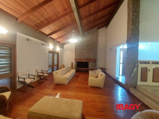Casa aluguel em Região Geográfica Imediata de Florianópolis, Desterro