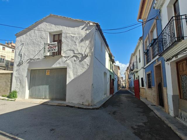 Casa en venta en Yátova, Valencia