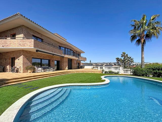 Casa en venta en Racó de Santa Llúcia, Garraf