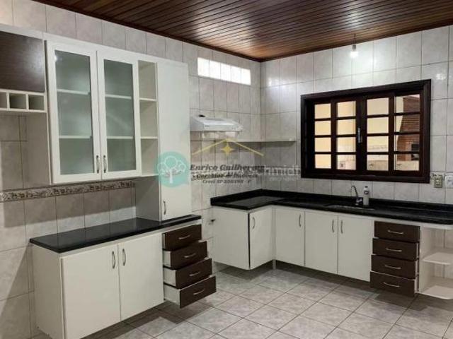 Casa venda em Região Imediata de Taubaté-Pindamonhangaba, Região Metropolitana do Vale do Paraíba e Litoral Norte