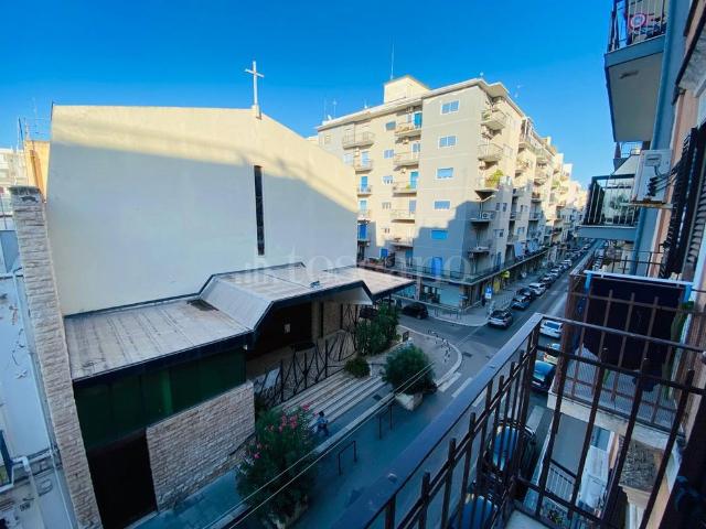 Villa Indipendente in affitto a Carrassi, Bari