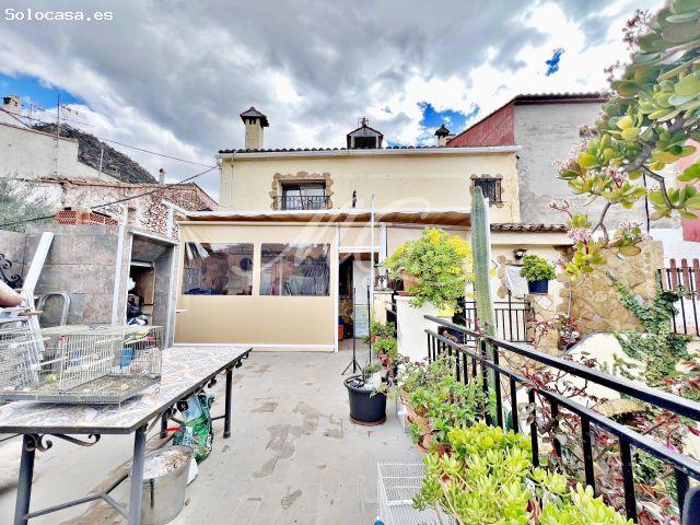 Casa en venta en el Camp de Túria, Valencia