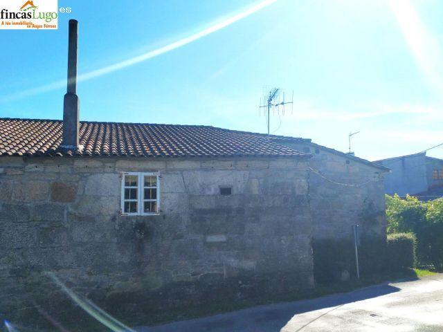 Casa en venta en A Peroxa